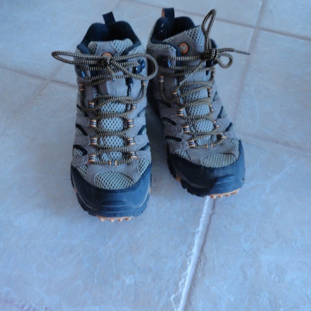Merrell Moab 2 Vent Mid Hiking Boots